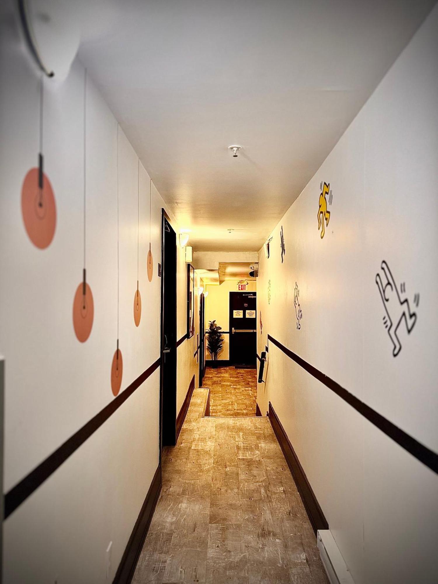 Royal Oak Inn Торонто Экстерьер фото