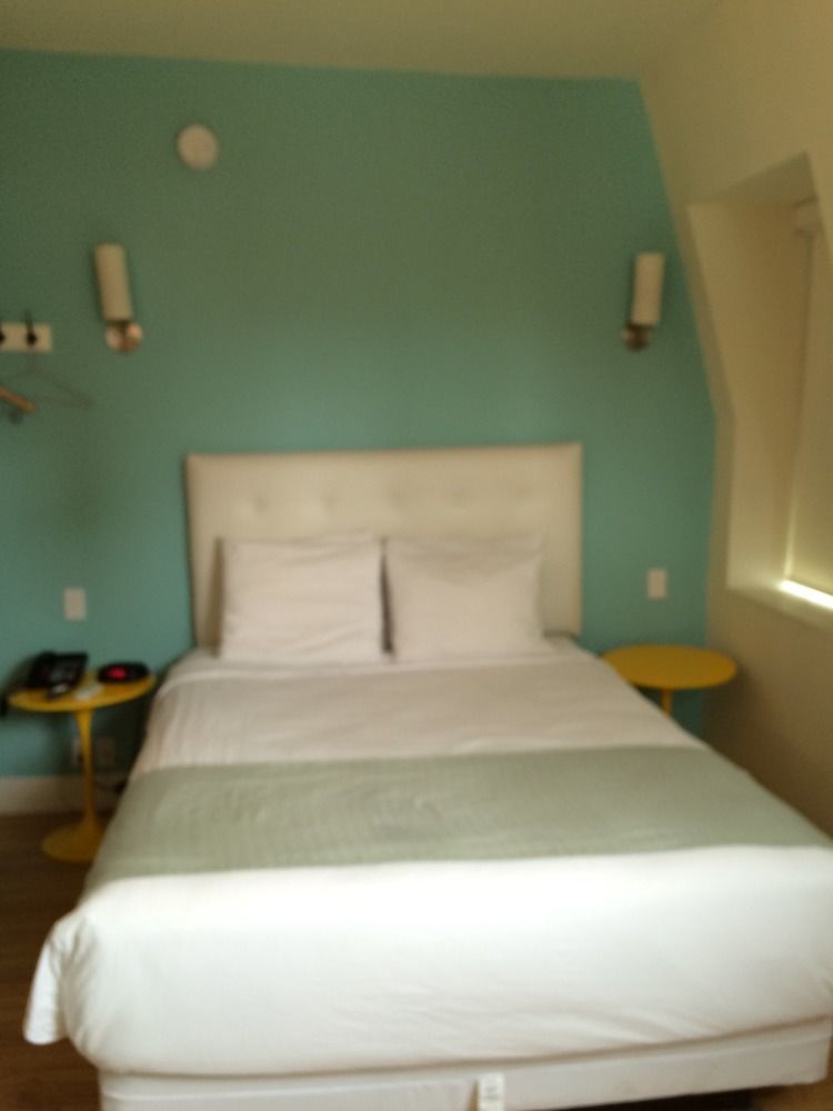 Royal Oak Inn Торонто Экстерьер фото