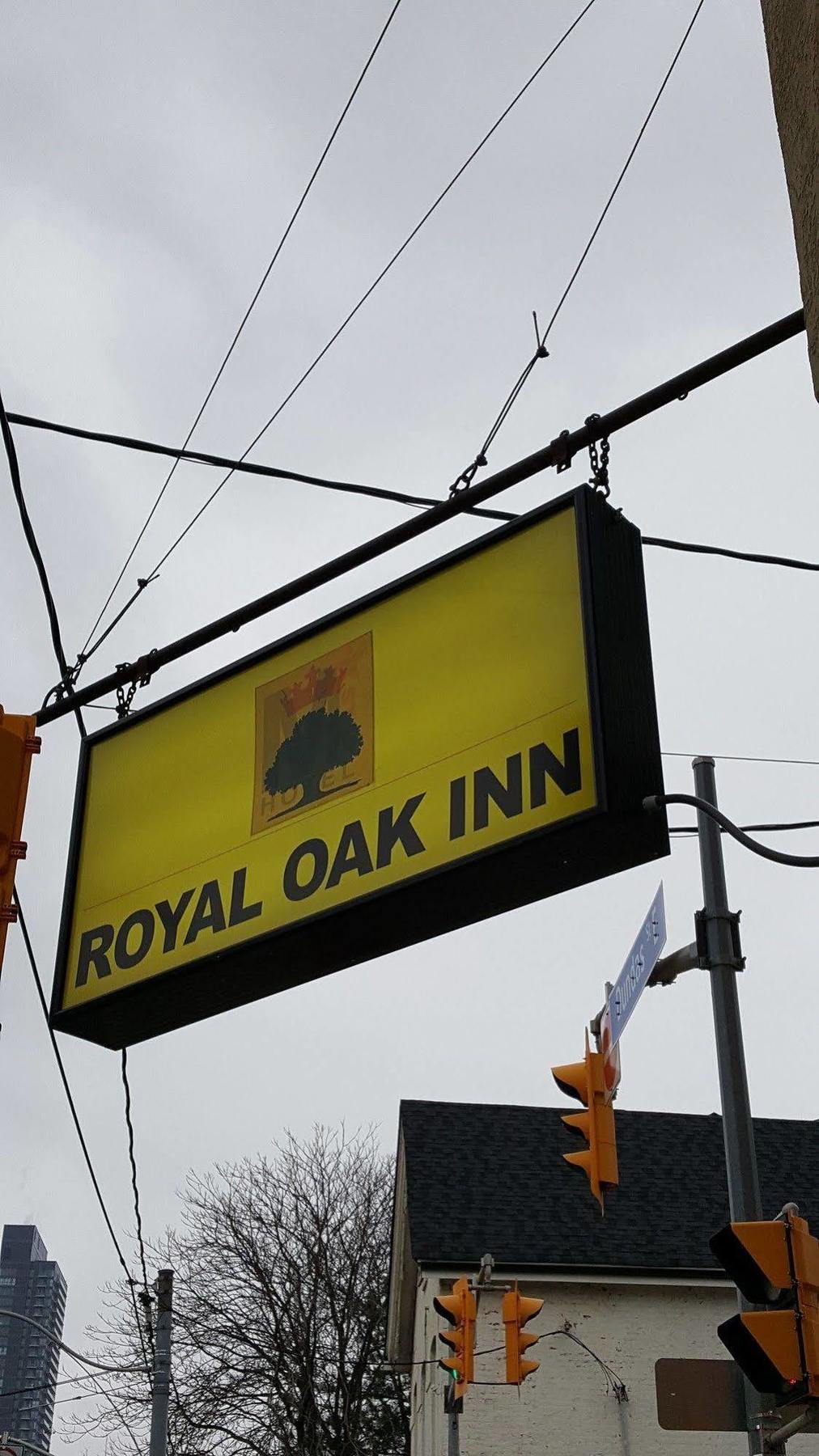 Royal Oak Inn Торонто Экстерьер фото