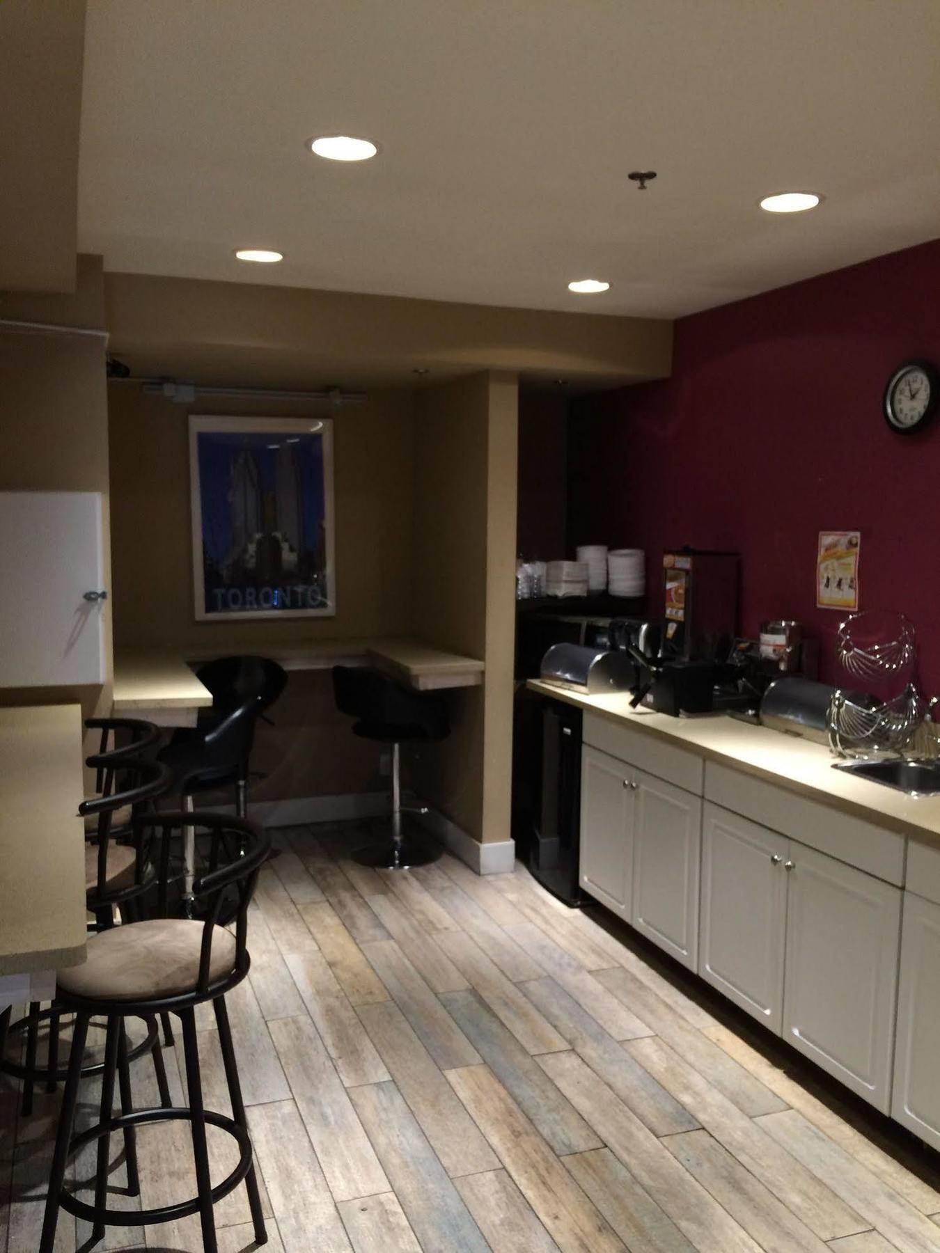 Royal Oak Inn Торонто Экстерьер фото